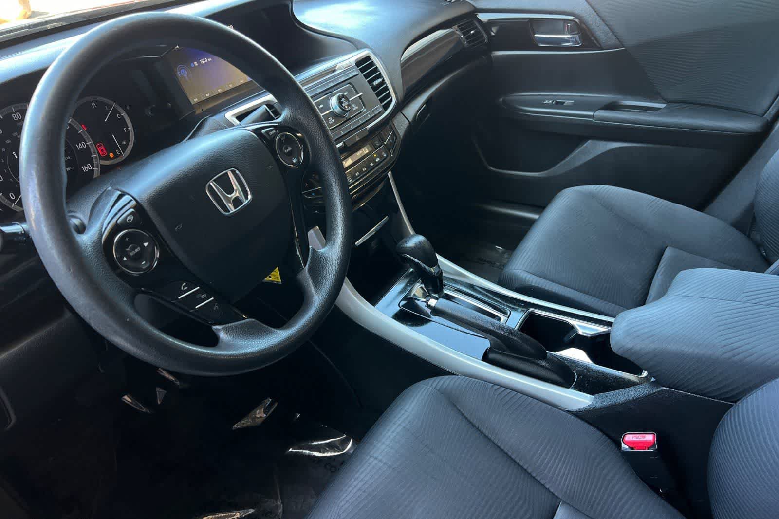 Used 2016 Honda Accord LX image 12