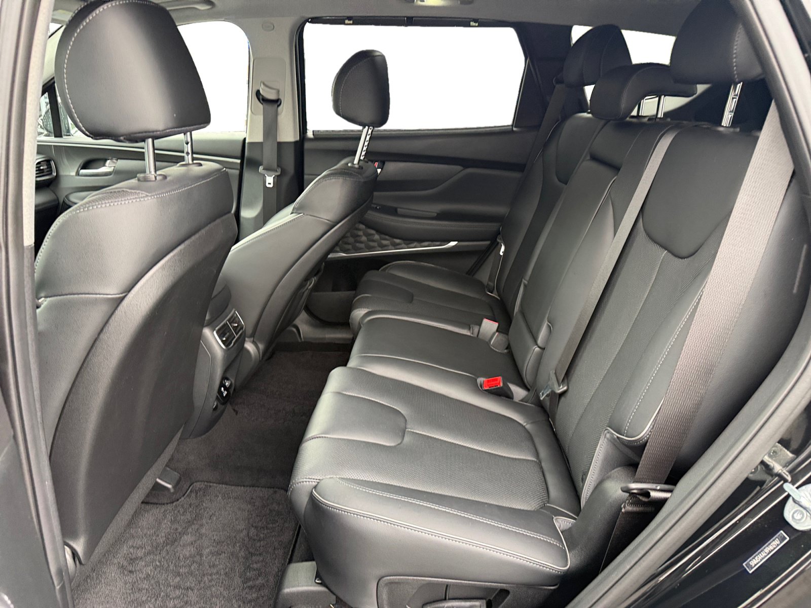 Certified 2023 Hyundai Santa Fe Limited FWD image 16