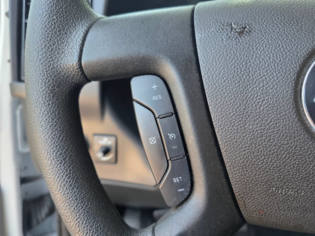 Used 2025 Chevrolet Express 2500 w/ Driver Convenience Package RWD image 20