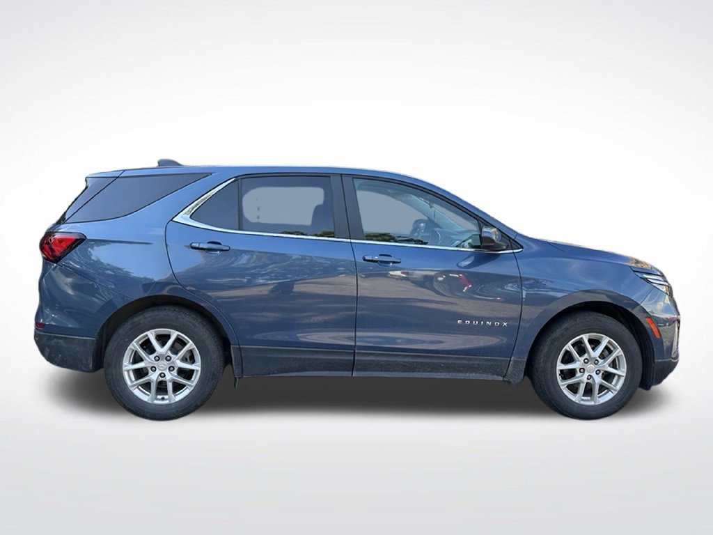 Used 2024 Chevrolet Equinox LT w/ LPO, Floor Liner Package FWD image 7