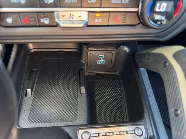 Used 2025 Ford Bronco Badlands AWD/4WD image 19