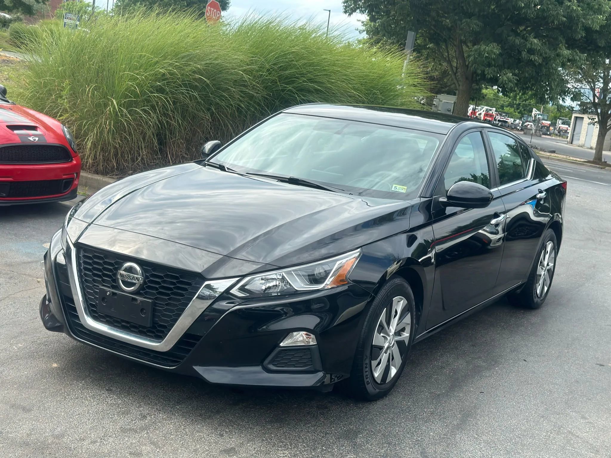 Used 2019 Nissan Altima 2.5 S image 1