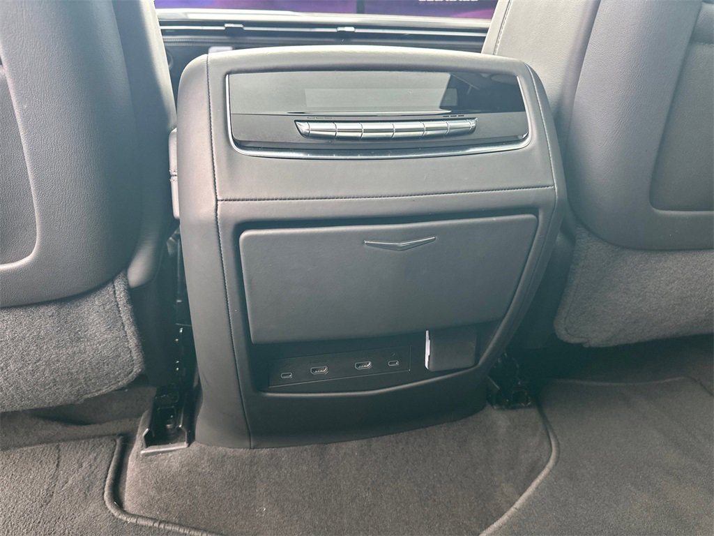 Used 2025 Cadillac Escalade Sport Platinum image 23