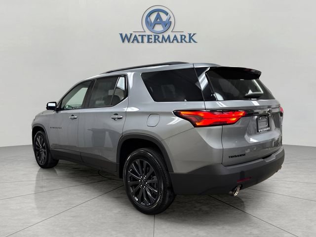 Used 2023 Chevrolet Traverse RS image 3