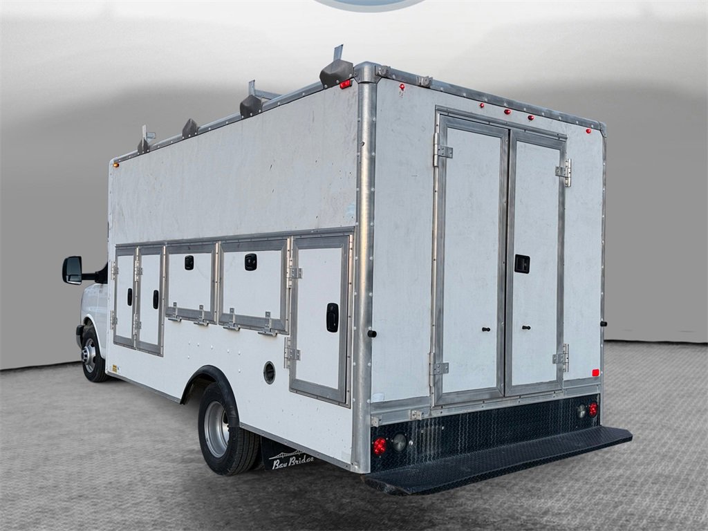 Used 2016 GMC Savana 3500 image 6