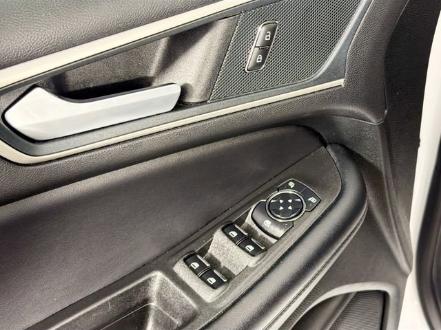 Used 2024 Ford Edge SEL w/ Convenience Package image 17