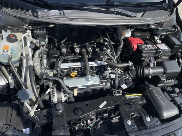 Used 2025 Nissan Versa SR w/ Trunk Package FWD image 28