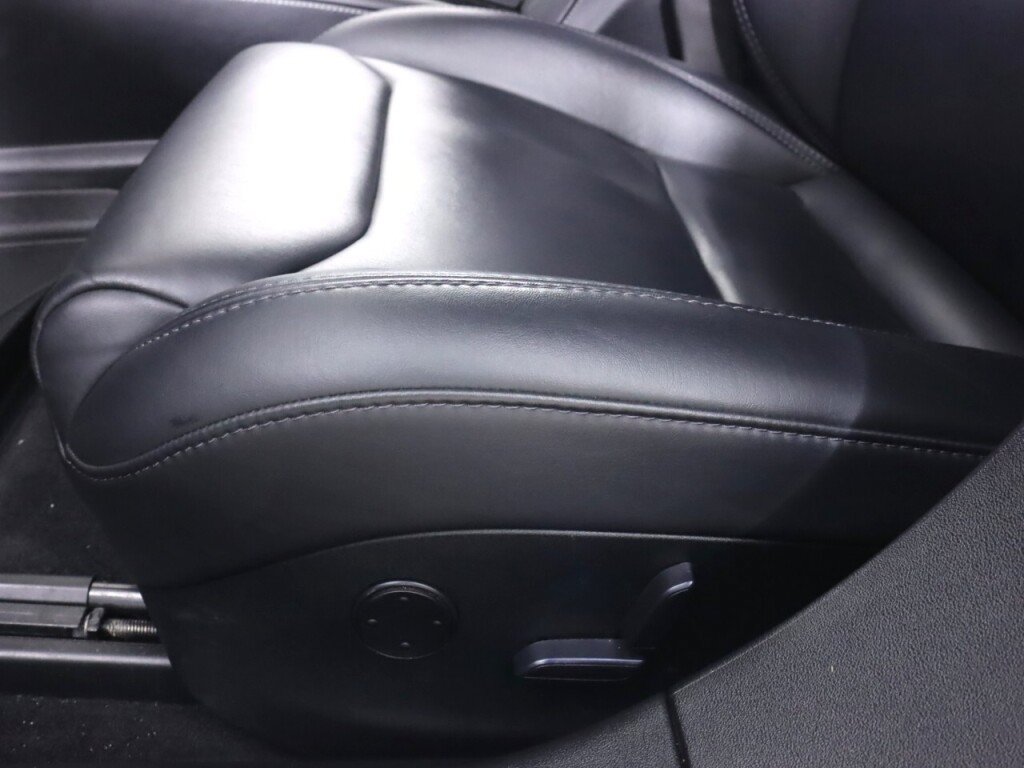 Used 2018 Tesla Model S 75D AWD/4WD image 28