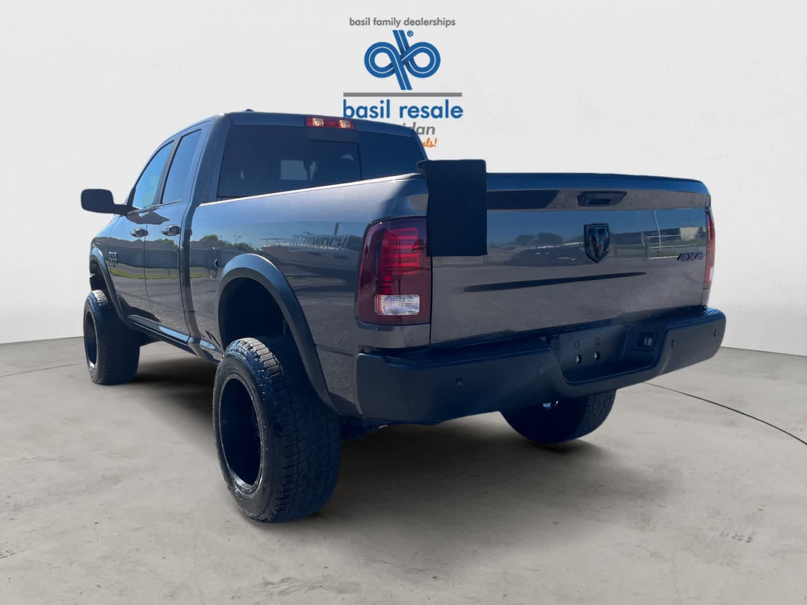 Used 2019 RAM 1500 Classic Warlock AWD/4WD image 4