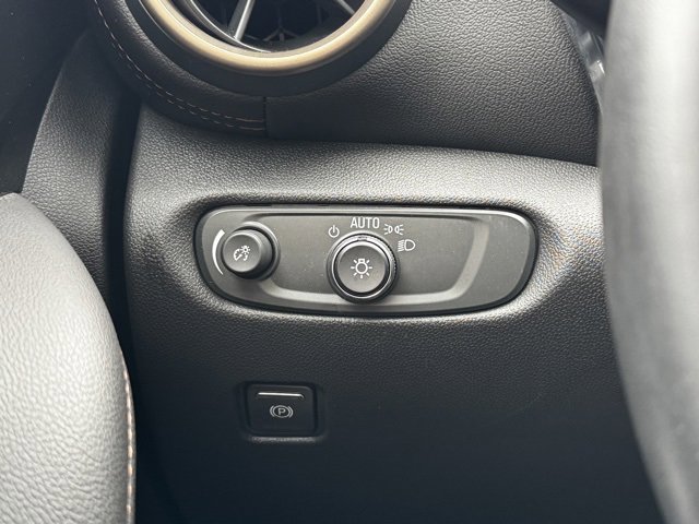 Used 2025 Chevrolet Blazer Premier w/ Driver Confidence II Package image 29