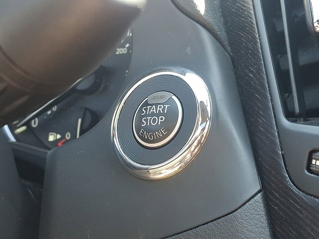 Used 2023 INFINITI Q50 Sensory image 24