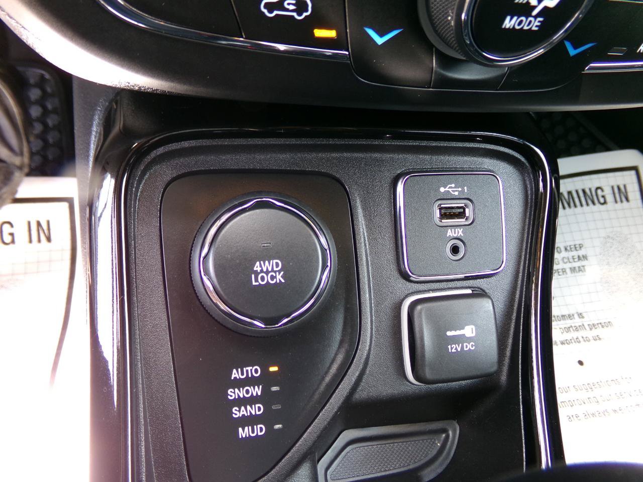Used 2019 Jeep Compass Latitude AWD/4WD image 20
