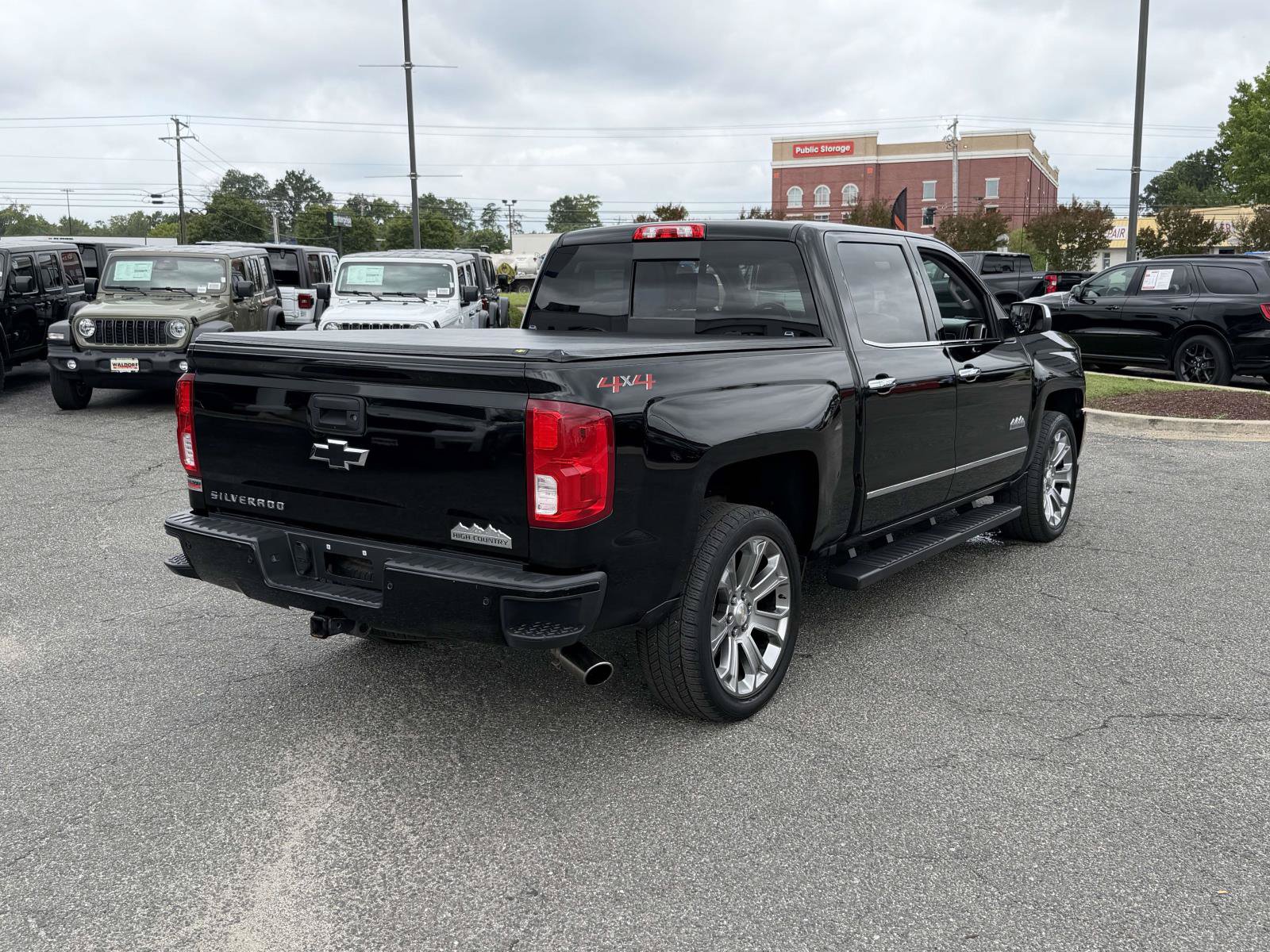 Used 2018 Chevrolet Silverado 1500 High Country AWD/4WD image 2