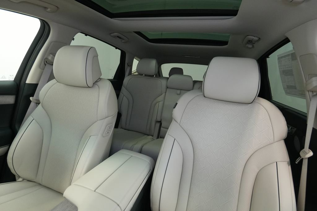 New 2026 Genesis GV80 2.5T Advanced image 15