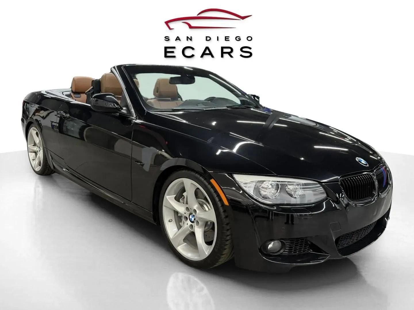 Used 2013 BMW 335i 335i Convertible 2D image 3