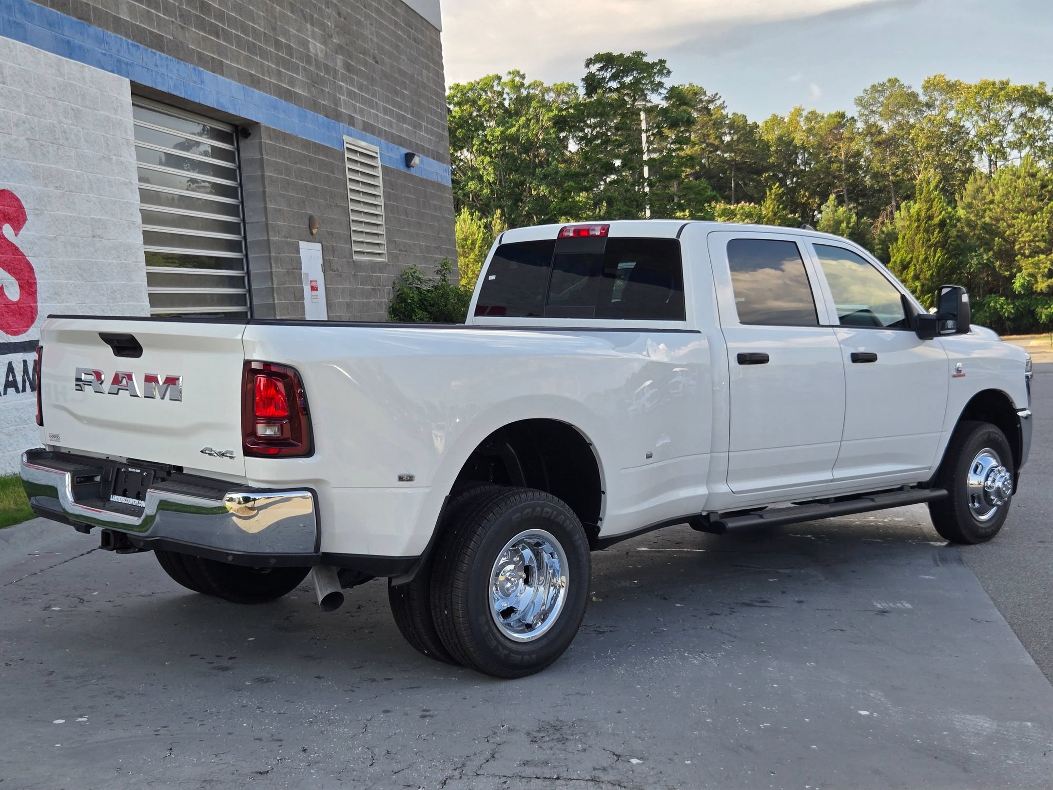 New 2026 RAM 3500 Tradesman AWD/4WD image 7