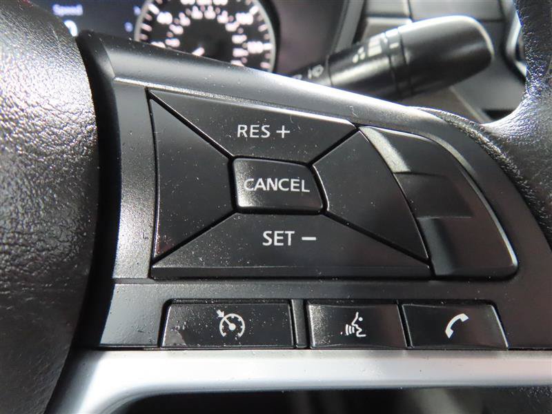 Used 2025 Nissan Altima 2.5 SV FWD image 21