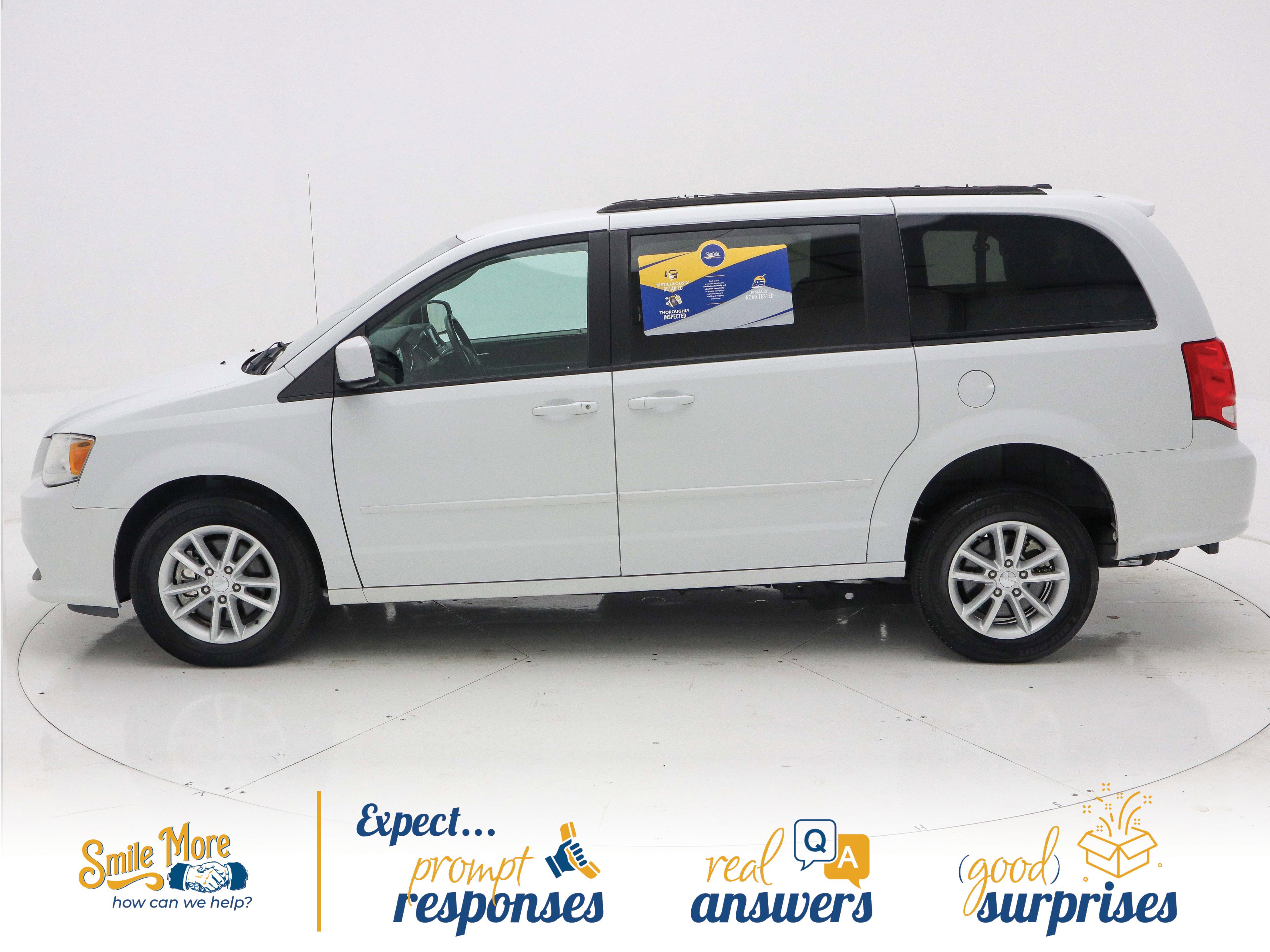 Used 2016 Dodge Grand Caravan SXT w/ UConnect Hands-Free Group image 8