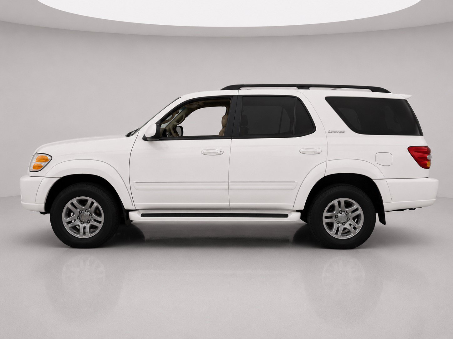 Used 2004 Toyota Sequoia Limited RWD image 5