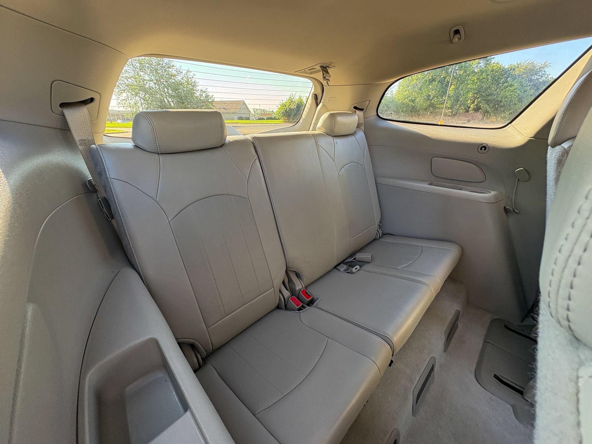 Used 2012 Buick Enclave Leather FWD image 28