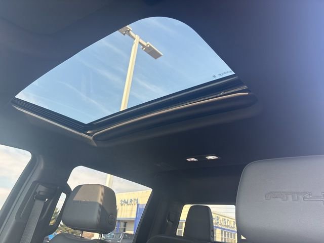 Used 2024 GMC Sierra 2500 AT4 w/ AT4 Premium Plus Package image 13