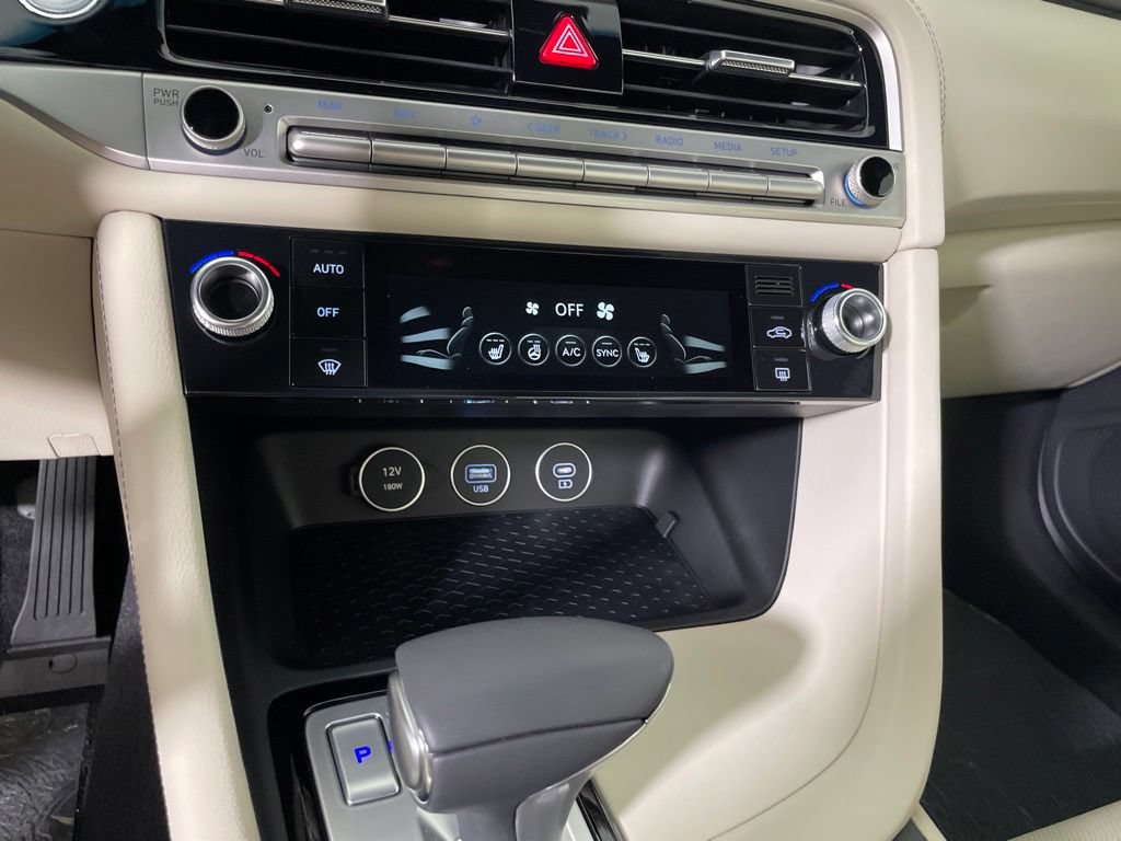 New 2026 Genesis G70 2.5T AWD/4WD image 8