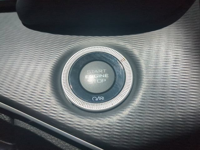 Used 2023 Jeep Grand Cherokee Altitude RWD image 32