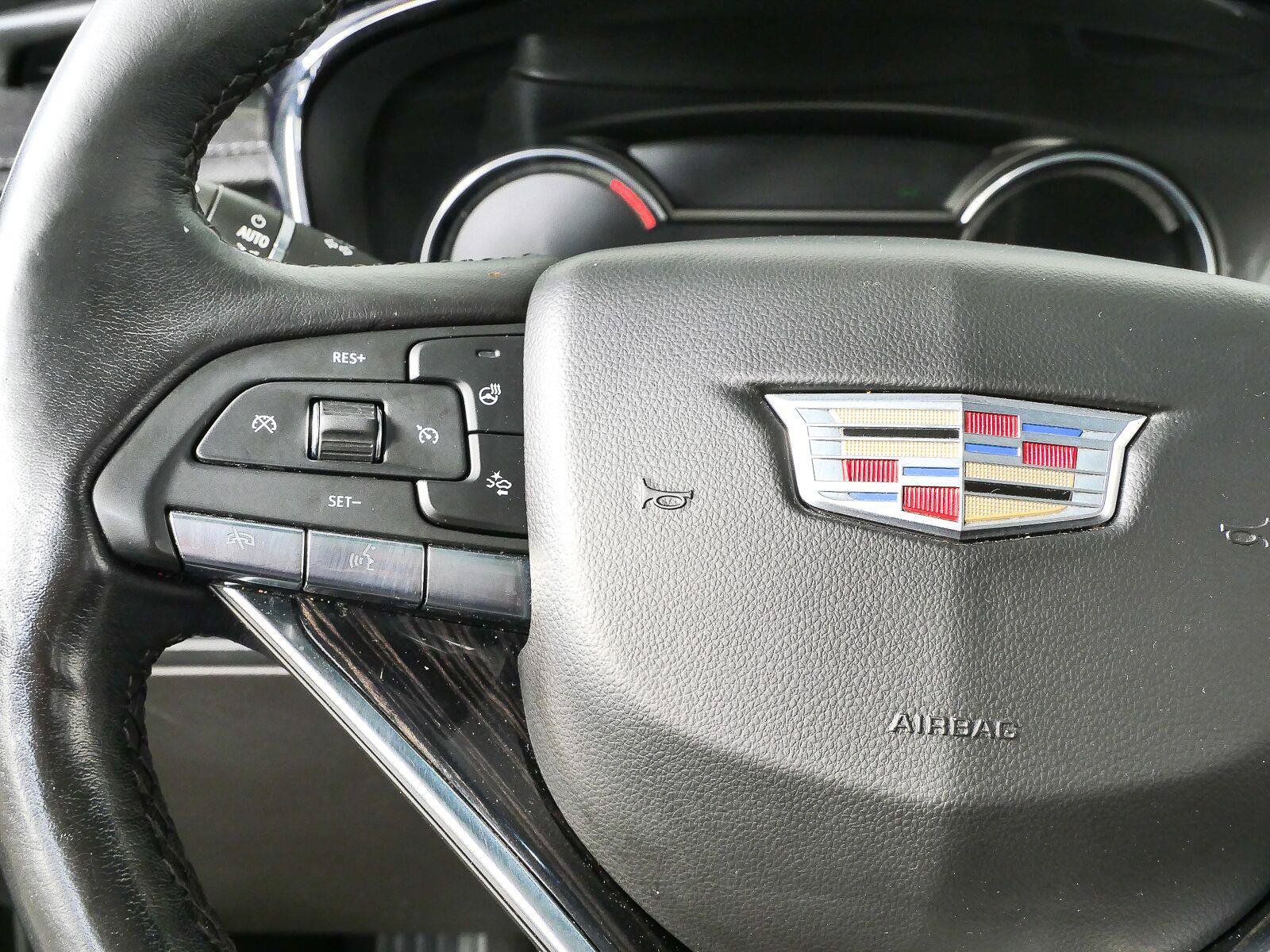 Used 2022 Cadillac XT6 Premium Luxury AWD/4WD image 12