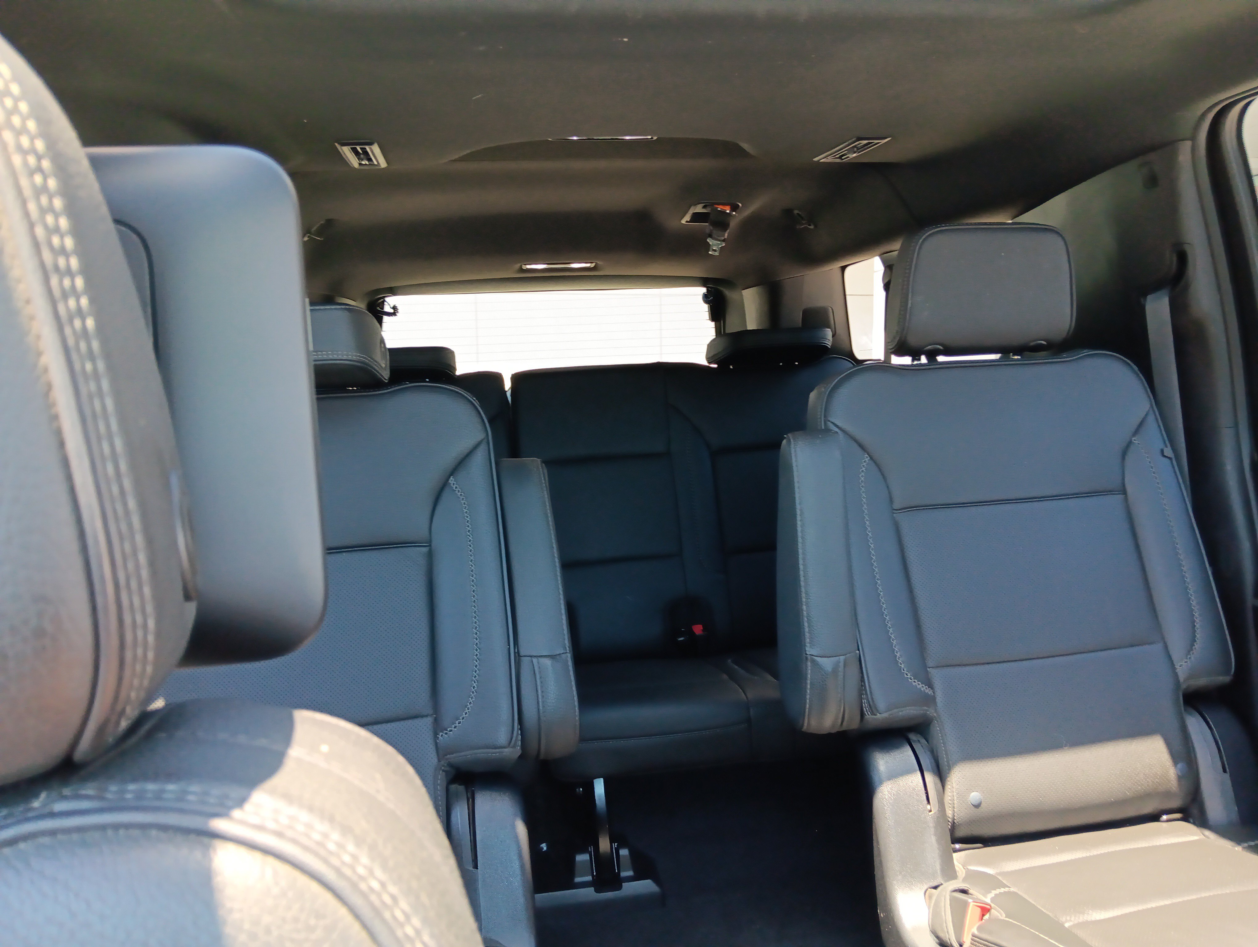 Used 2023 GMC Yukon XL Denali w/ Denali Reserve Package AWD/4WD image 22