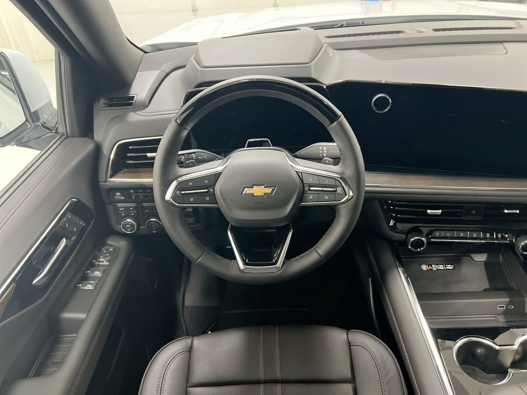 New 2026 Chevrolet Suburban High Country AWD/4WD image 11