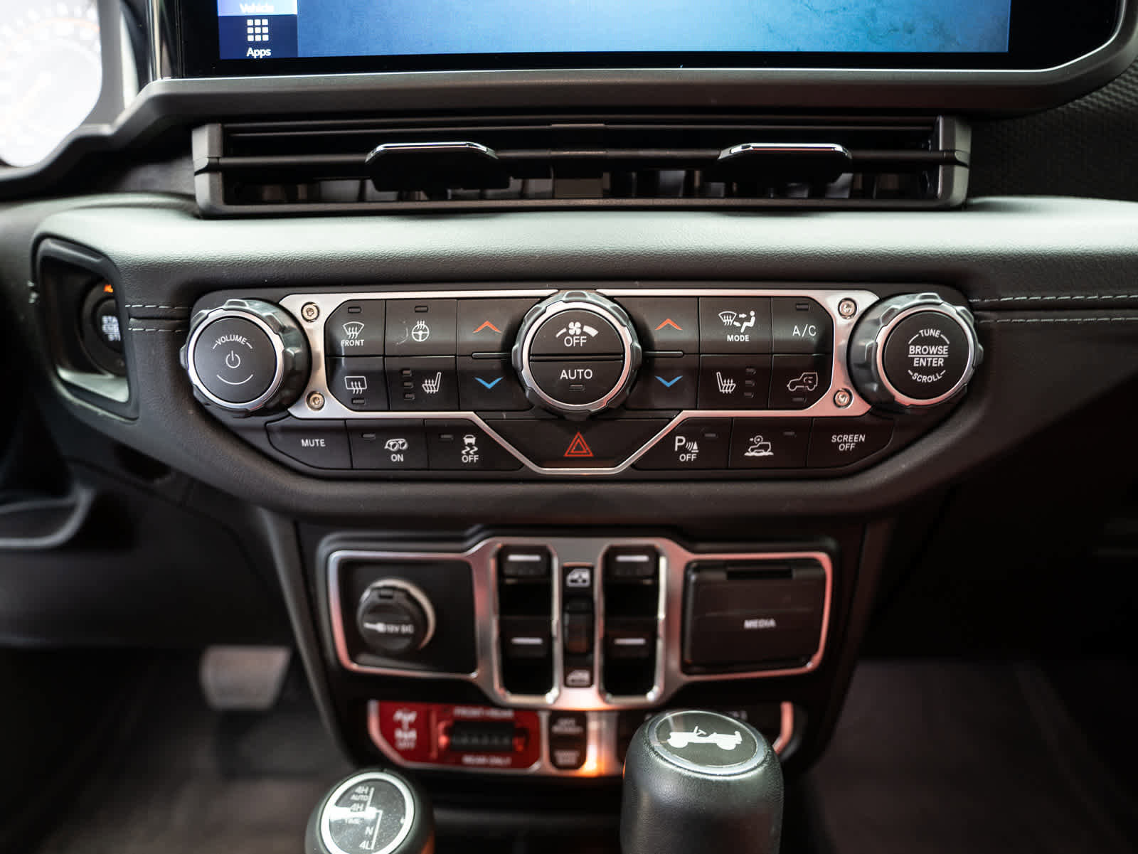 Used 2024 Jeep Wrangler Unlimited Rubicon 392 image 27