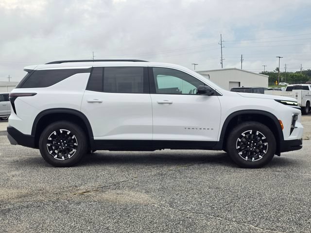Used 2025 Chevrolet Traverse LT w/ LPO, Floor Liner Package FWD image 6