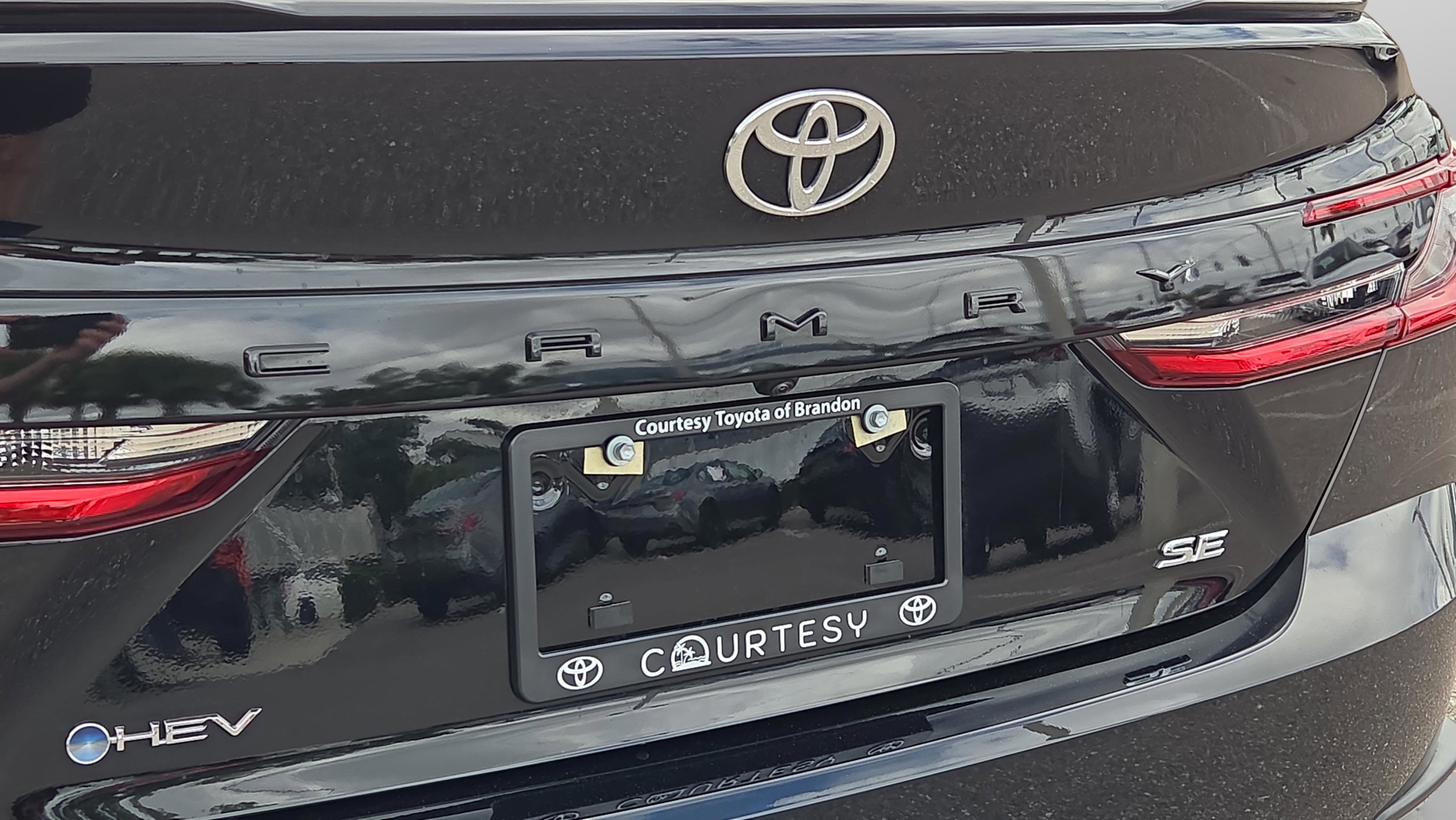 Used 2025 Toyota Camry SE FWD image 27