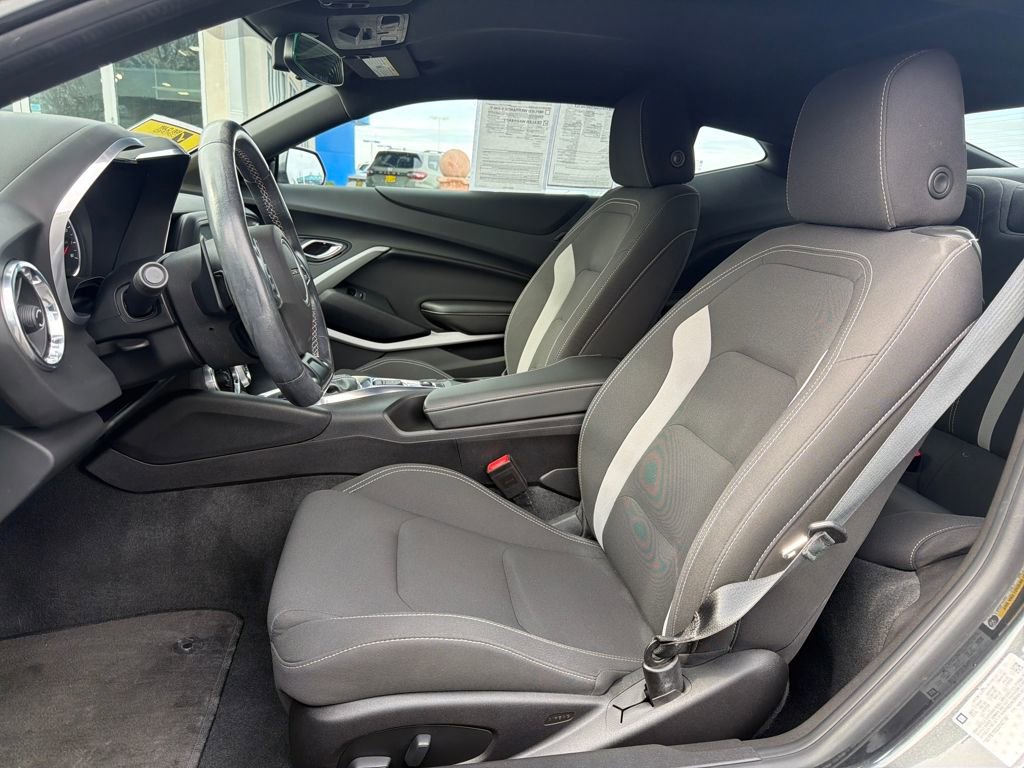 Used 2018 Chevrolet Camaro LT image 10