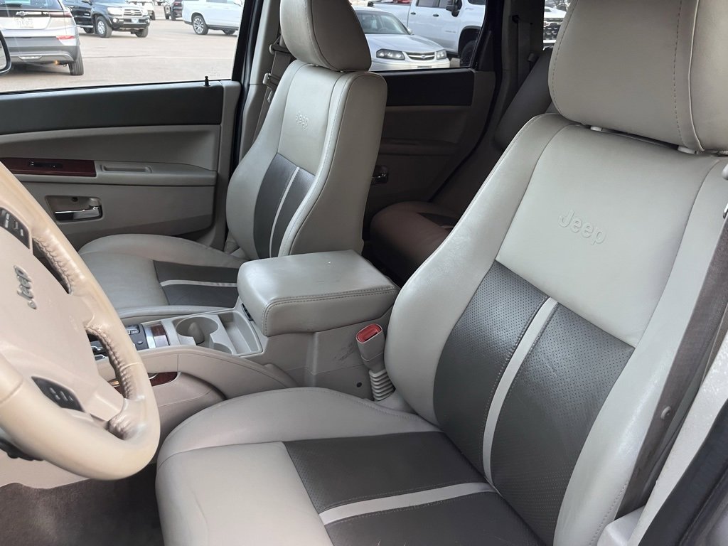 Used 2007 Jeep Grand Cherokee Limited w/ Trailer Tow Group IV image 11