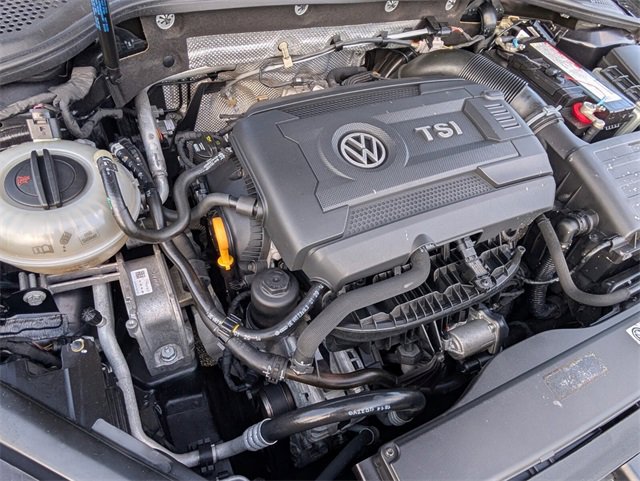 Used 2015 Volkswagen Golf 4-Door image 17