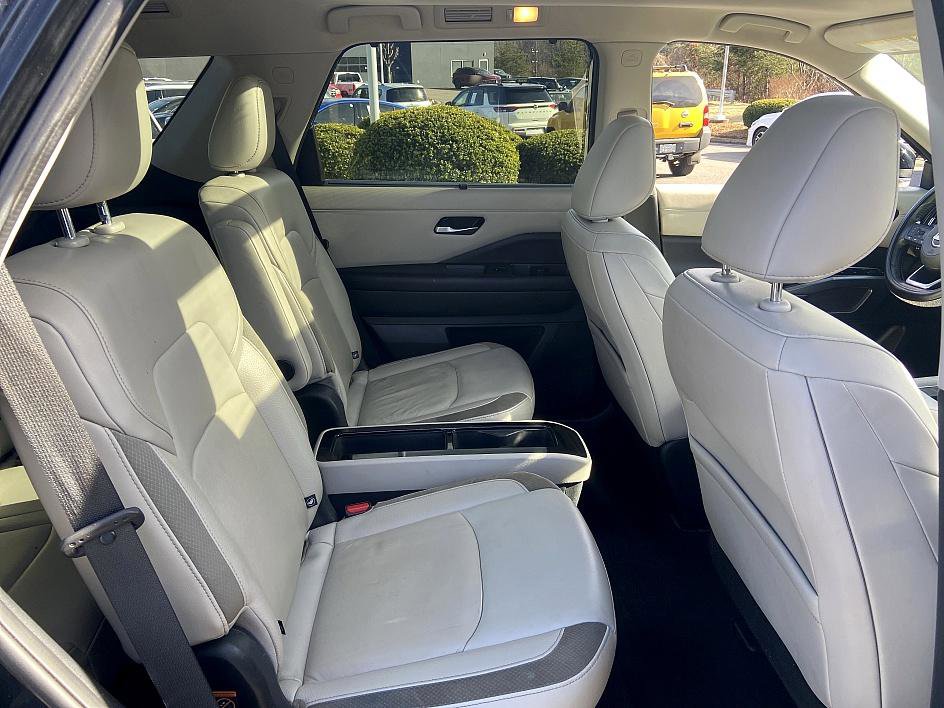 Certified 2022 Nissan Pathfinder SL w/ SL Premium Package image 19