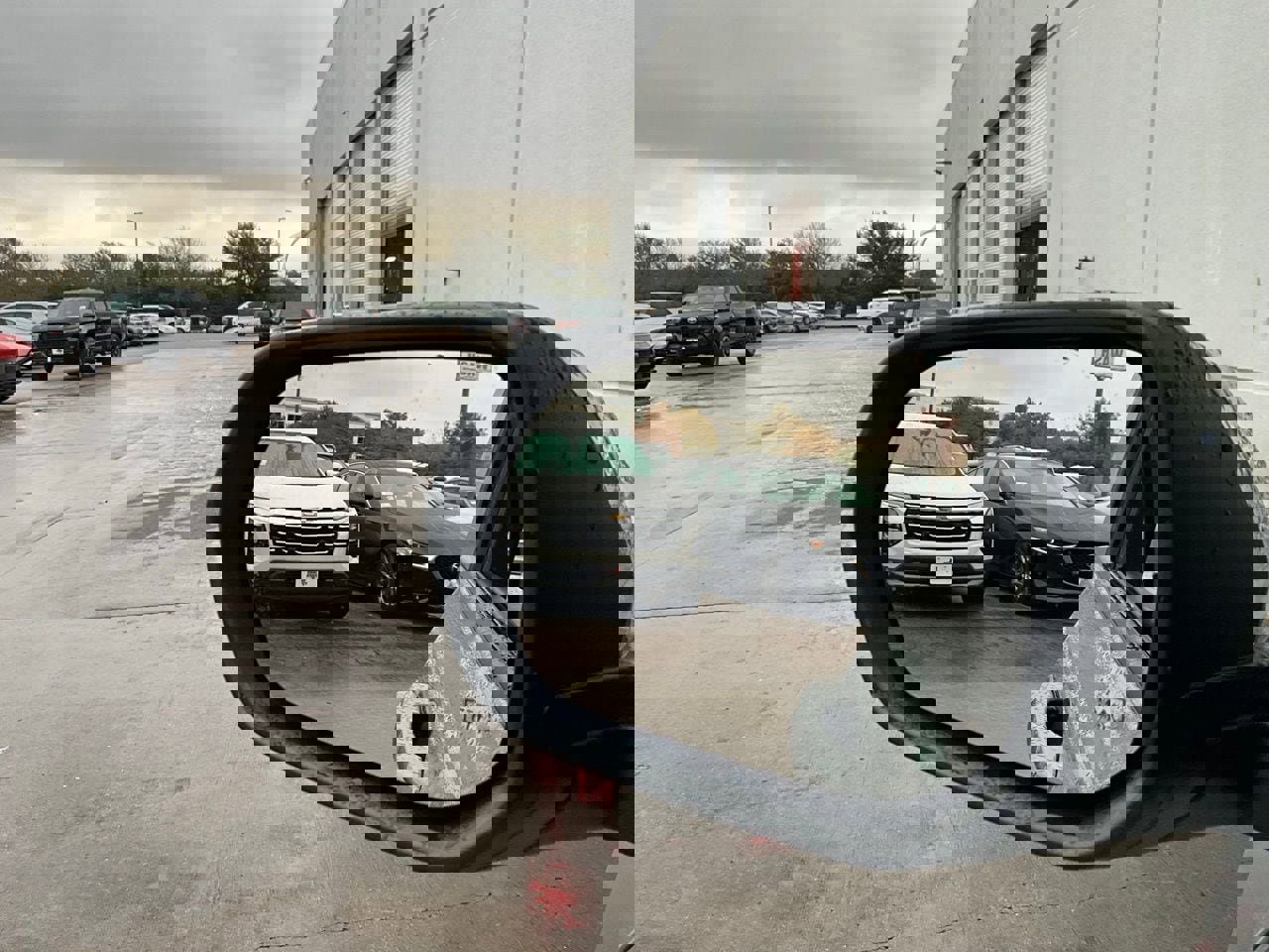 Used 2025 Chevrolet Equinox LT image 18