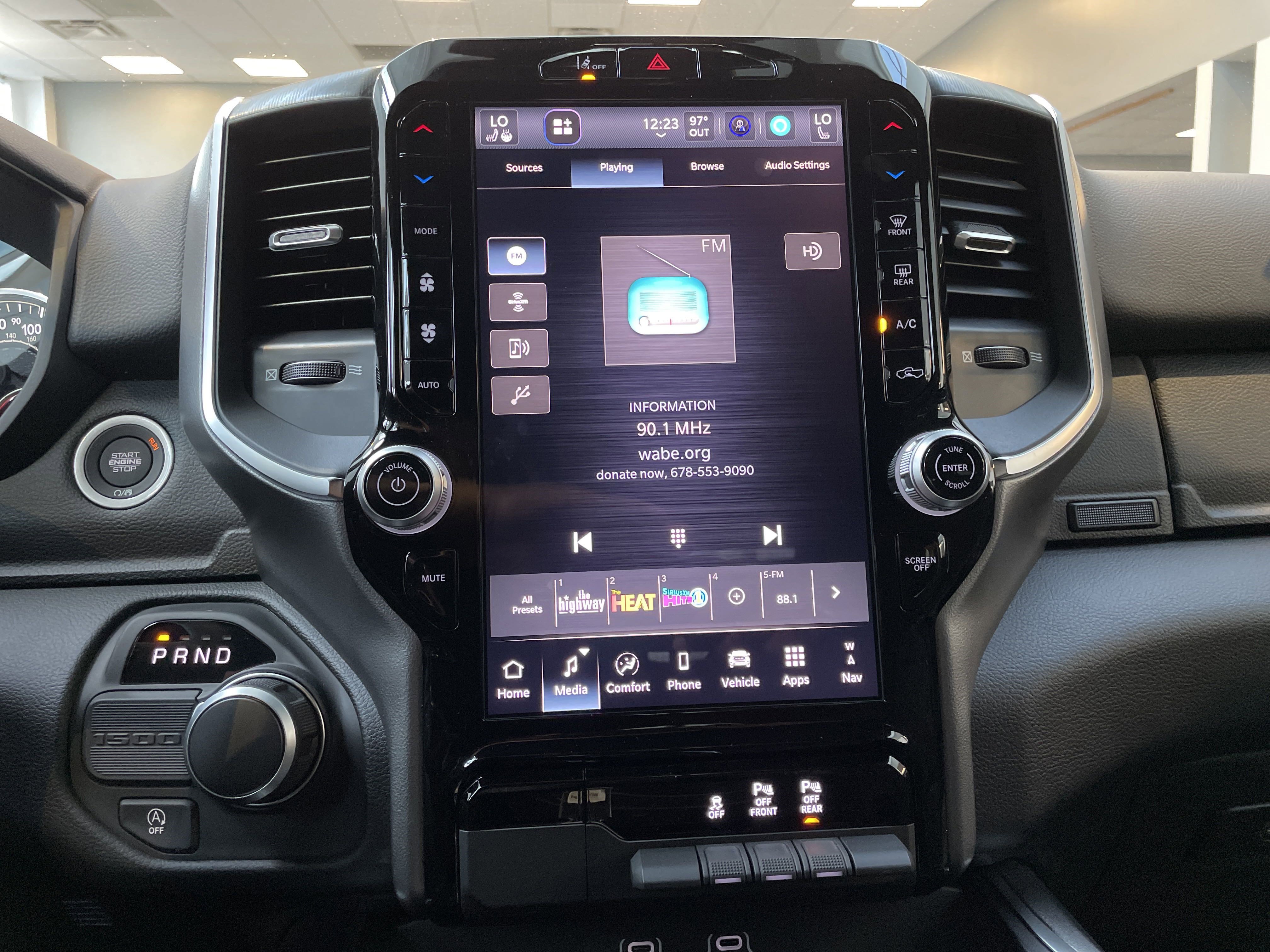 Certified 2025 RAM 1500 Big Horn image 21