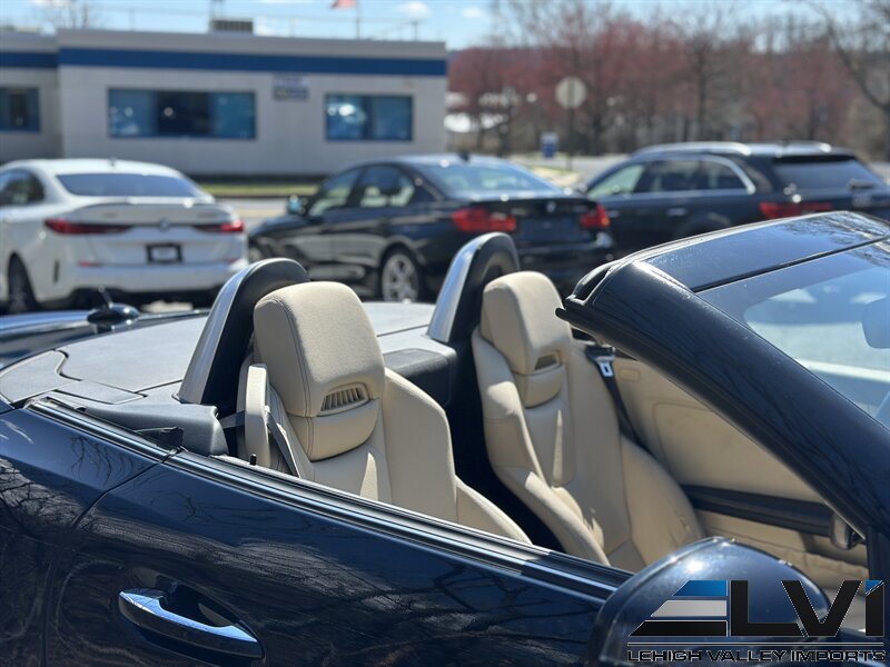 Used 2017 Mercedes-Benz SLC 300 image 24