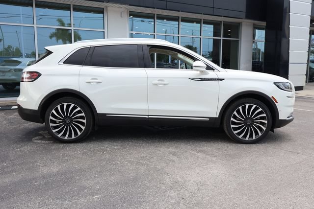 Used 2023 Lincoln Nautilus Black Label w/ Cargo Utility Package AWD/4WD image 9