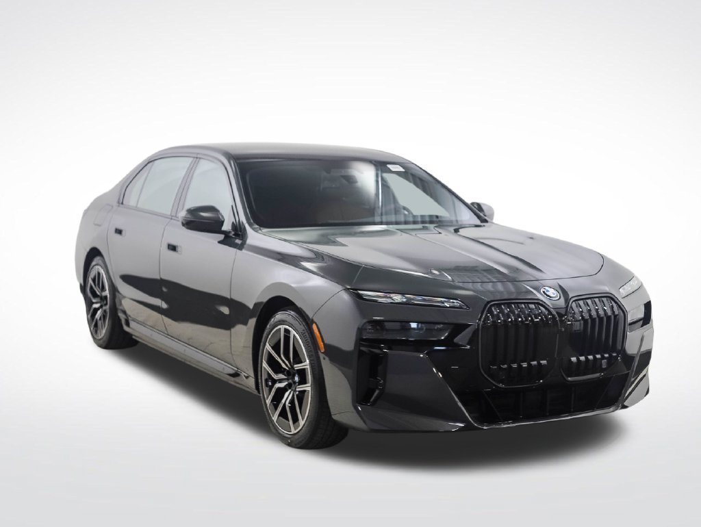 Used 2026 BMW 750e xDrive AWD/4WD image 5