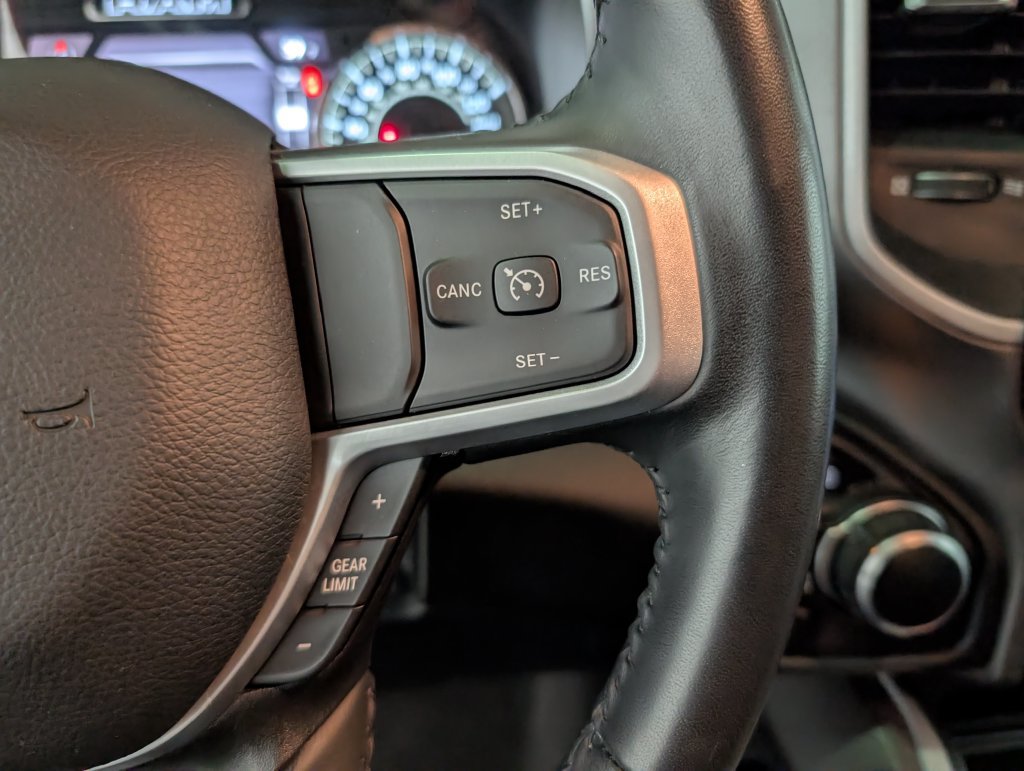 Used 2023 RAM 1500 Big Horn AWD/4WD image 18