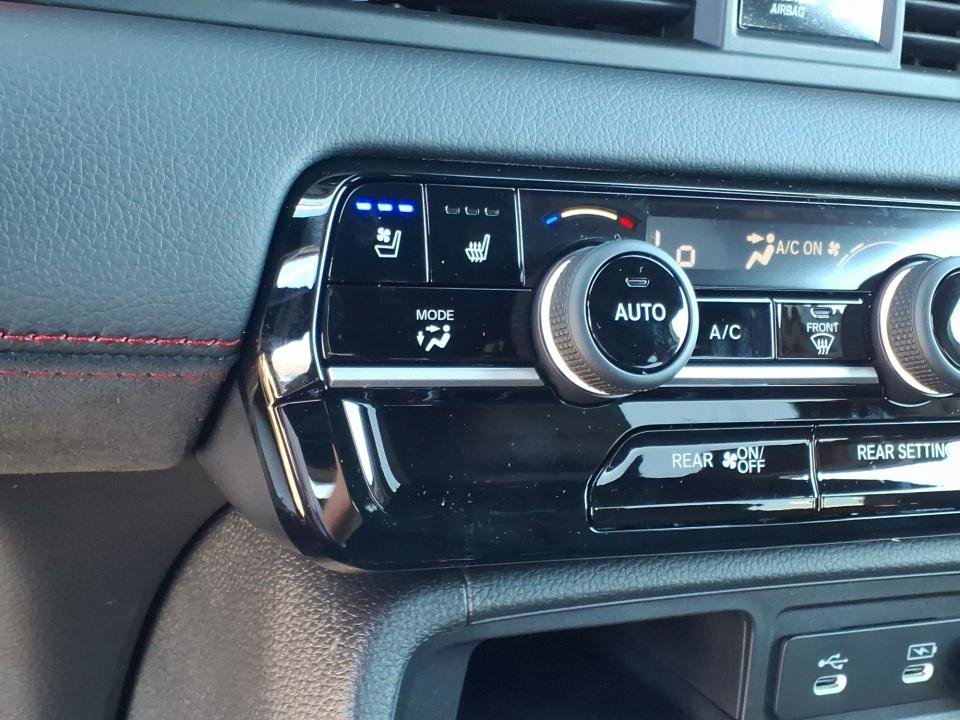 New 2026 Honda Pilot Black Edition image 19