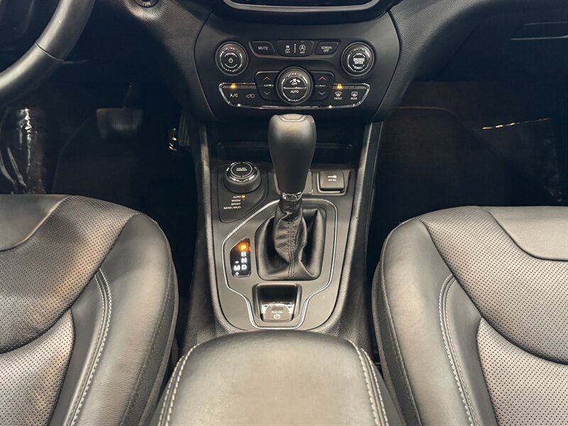 Used 2019 Jeep Cherokee High Altitude image 37