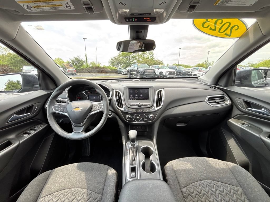 Used 2023 Chevrolet Equinox LT FWD image 22