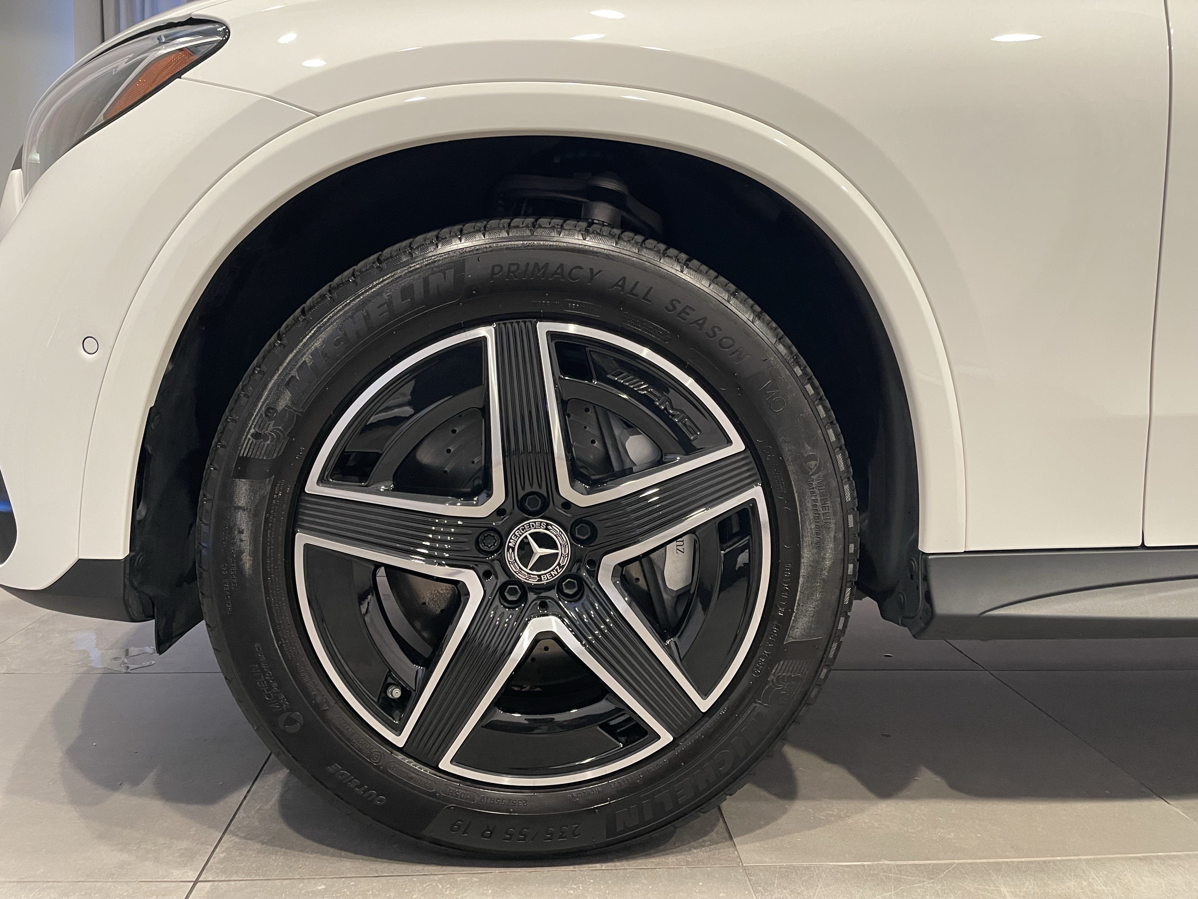 Used 2024 Mercedes-Benz GLC 300 4MATIC image 7