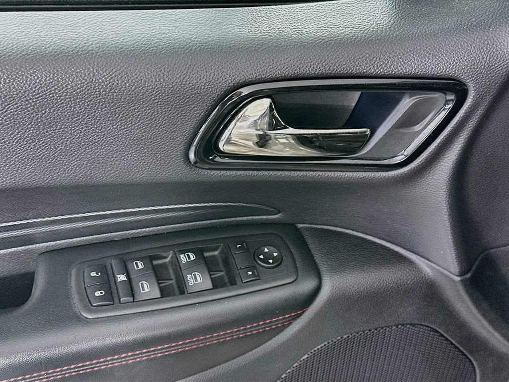 Used 2025 Dodge Durango GT RWD image 24