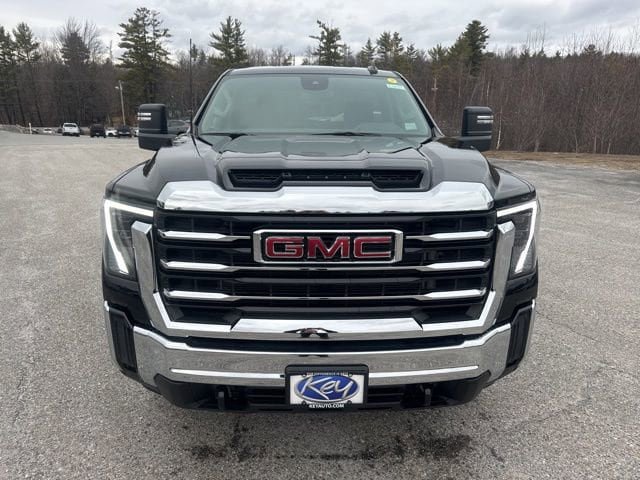 New 2026 GMC Sierra 2500 SLE AWD/4WD image 2