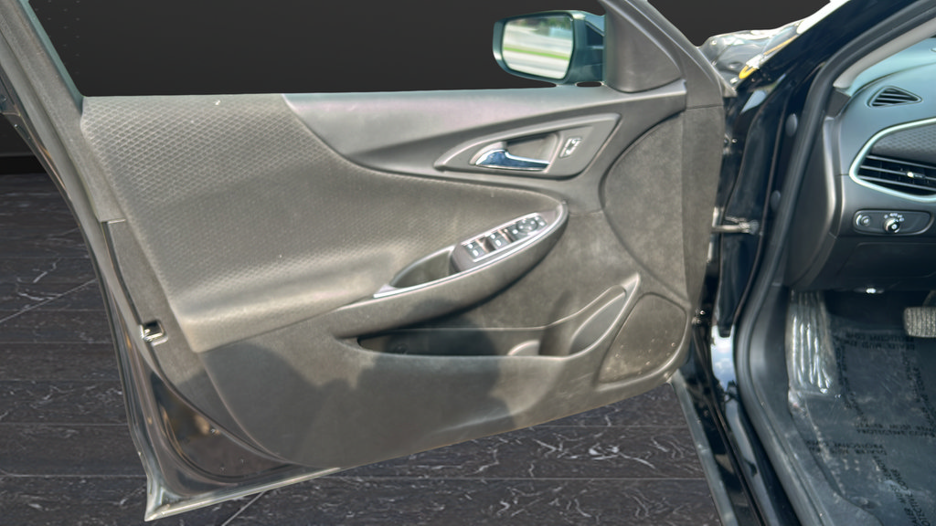 Used 2023 Chevrolet Malibu LT FWD image 16